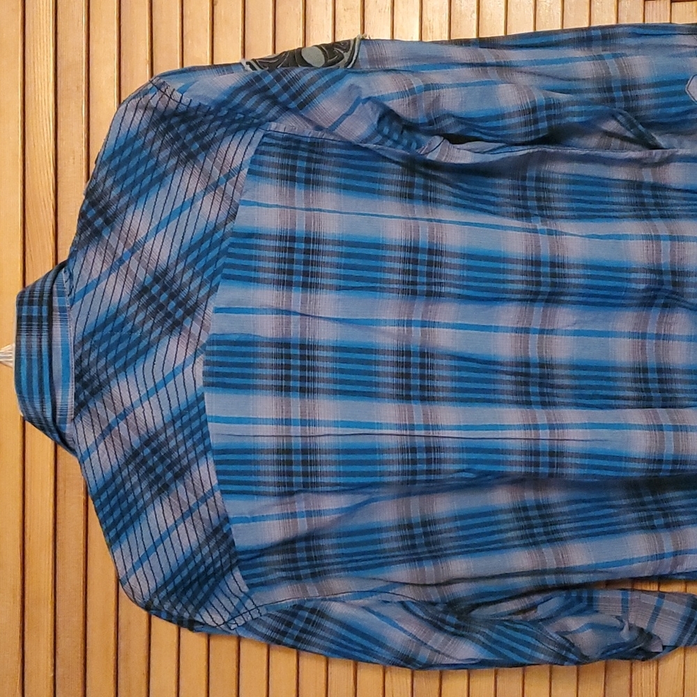 Roar Button Up - image 2